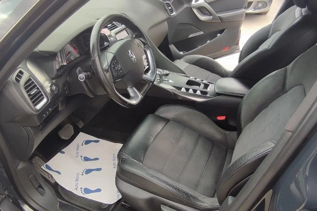 Citroen DS5 - View model 6