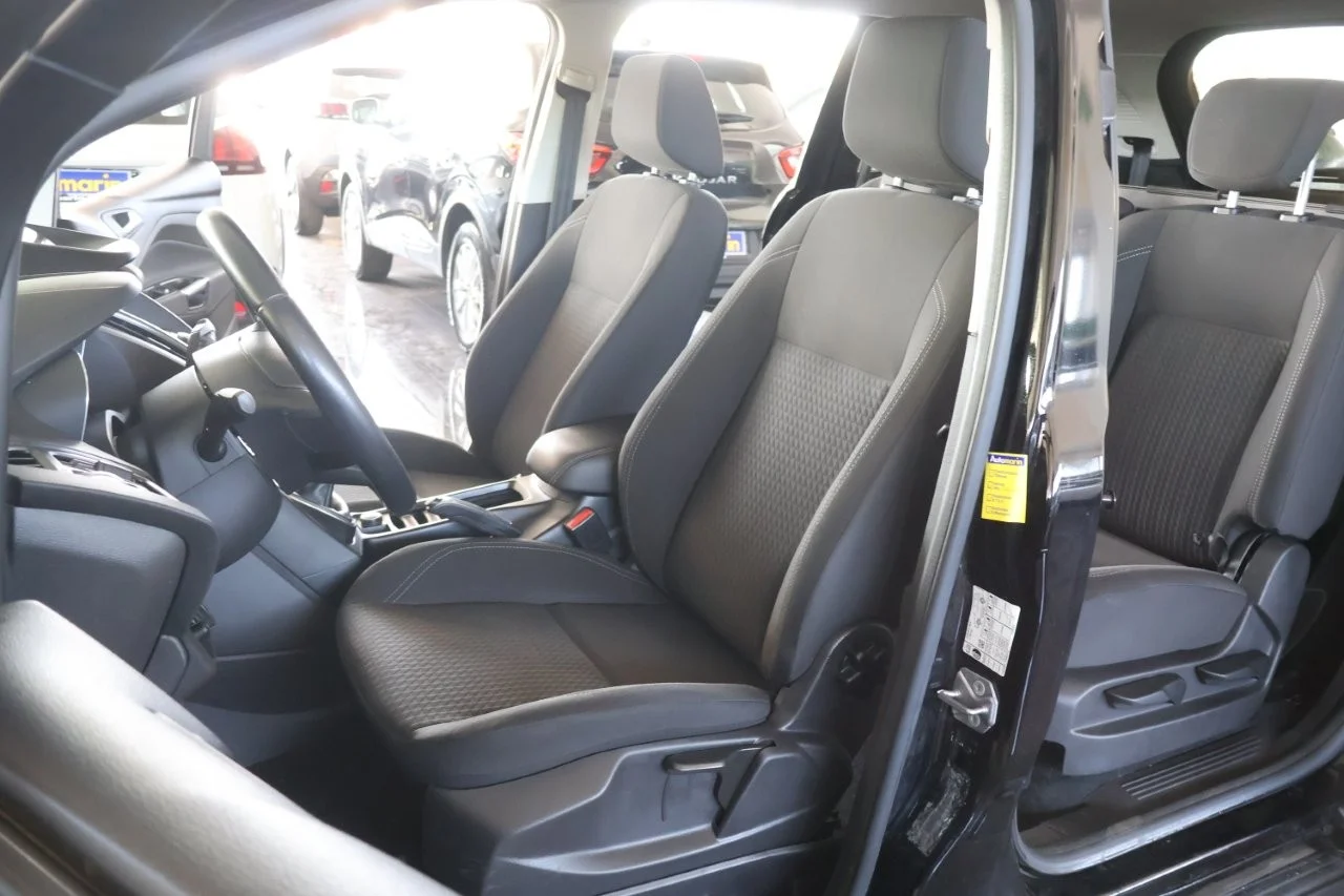 Ford Grand C-Max - View model 26