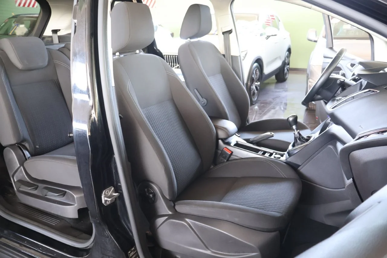 Ford Grand C-Max - View model 27