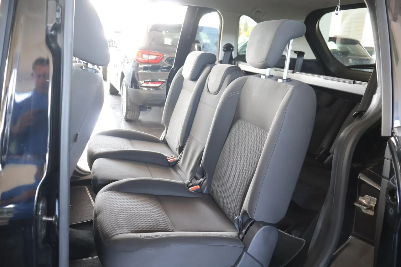 Ford Grand C-Max - View model 40