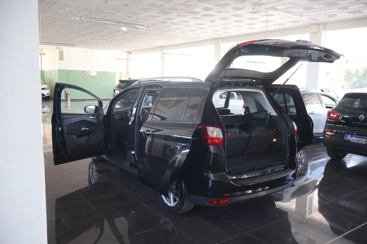 Ford Grand C-Max - View model 10