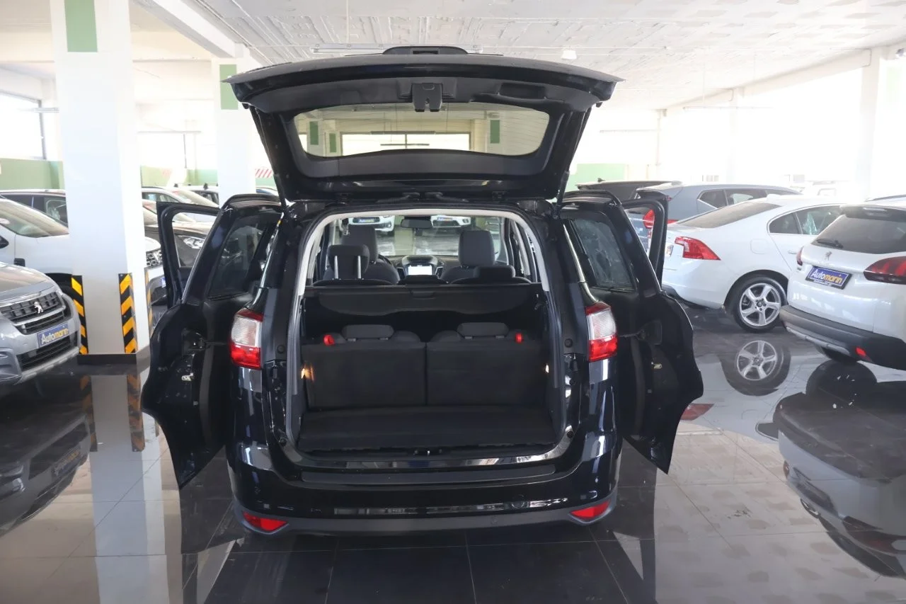 Ford Grand C-Max - View model 11