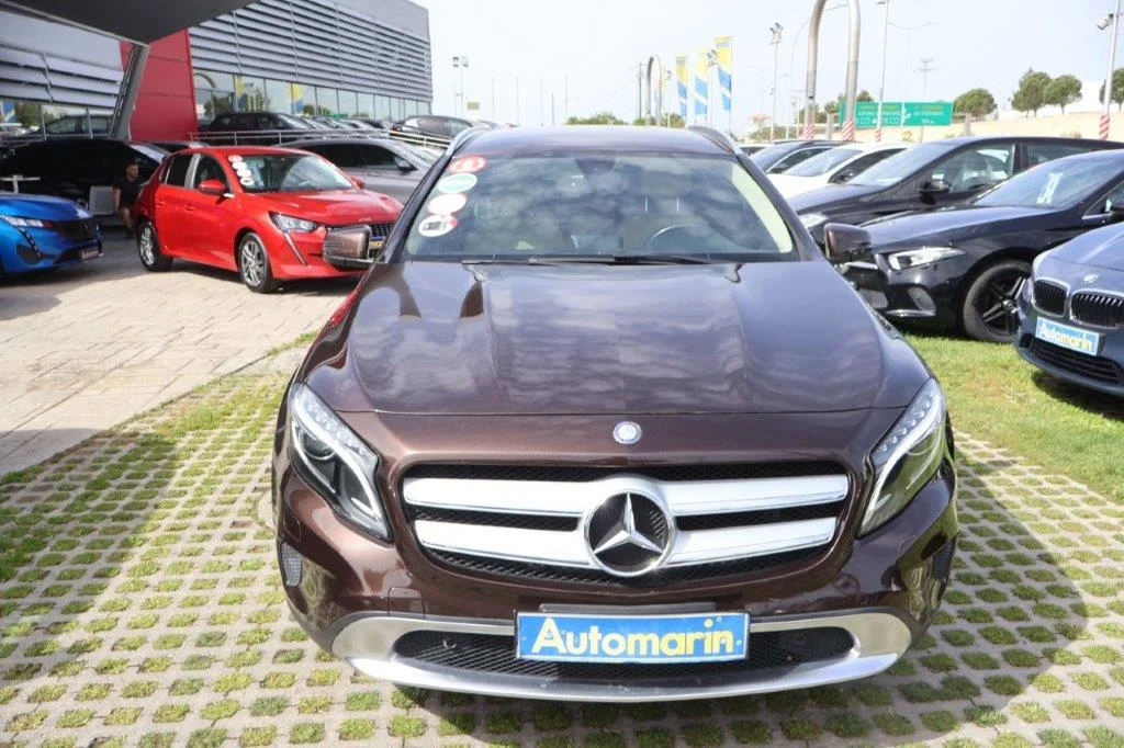View 2 - Mercedes-Benz GLA 200 - 2014