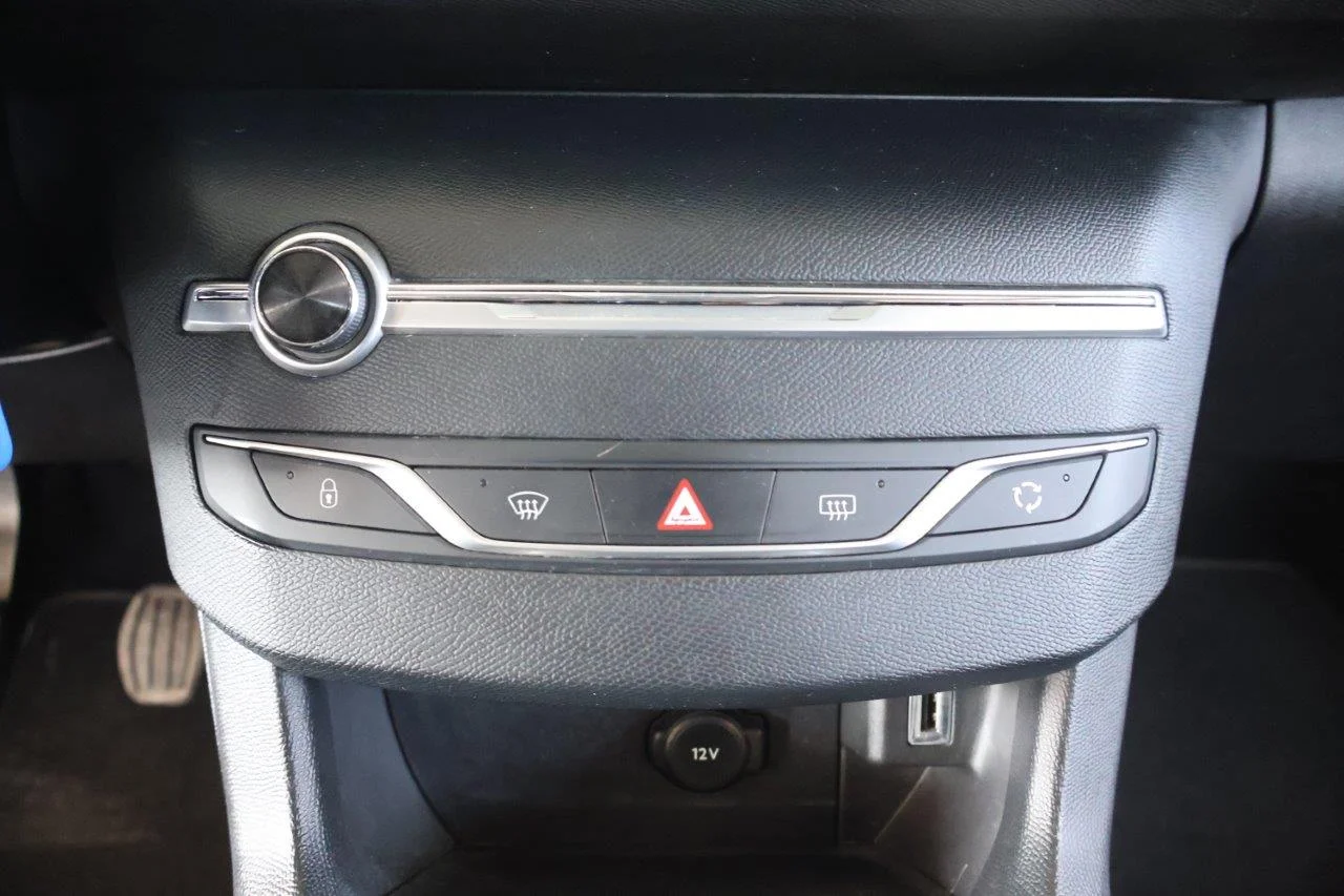 Peugeot 308 - View model 26