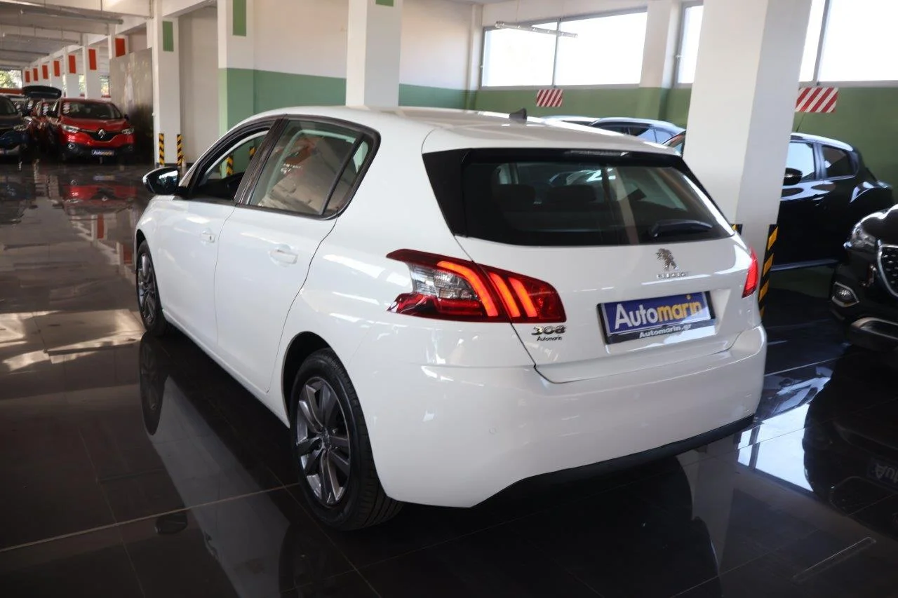 View 3 - Peugeot 308 - 2021