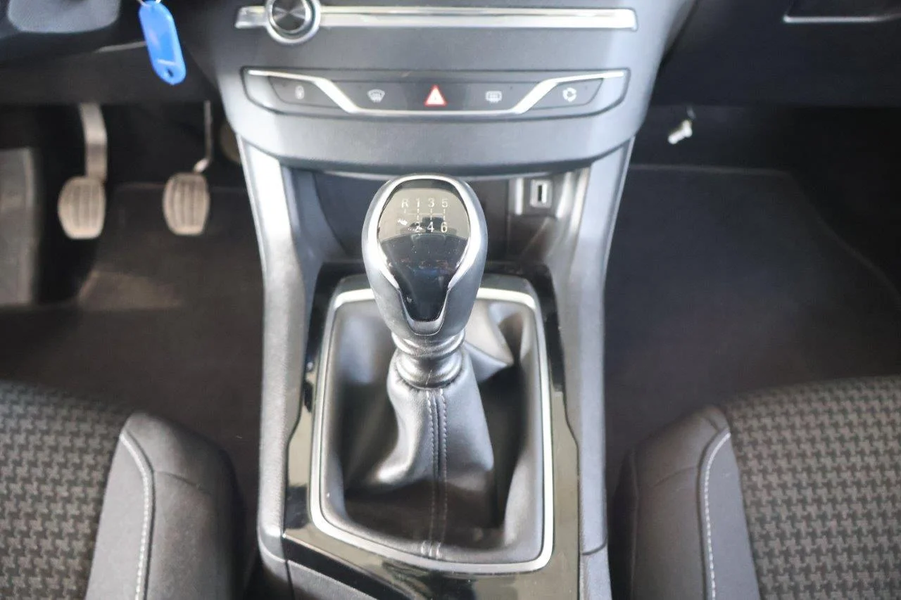 View 4 - Peugeot 308 - 2021