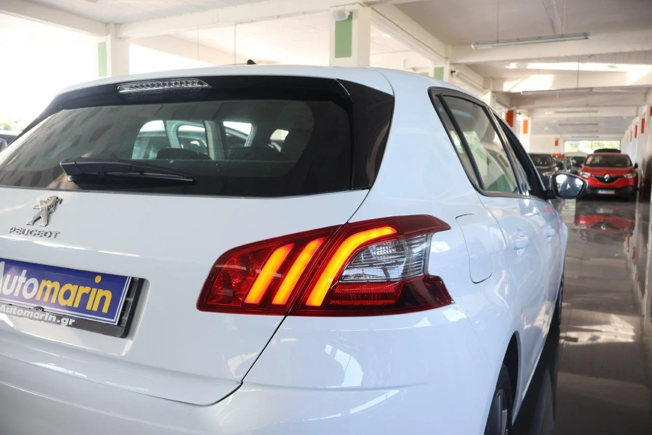 Peugeot 308 - View model 12