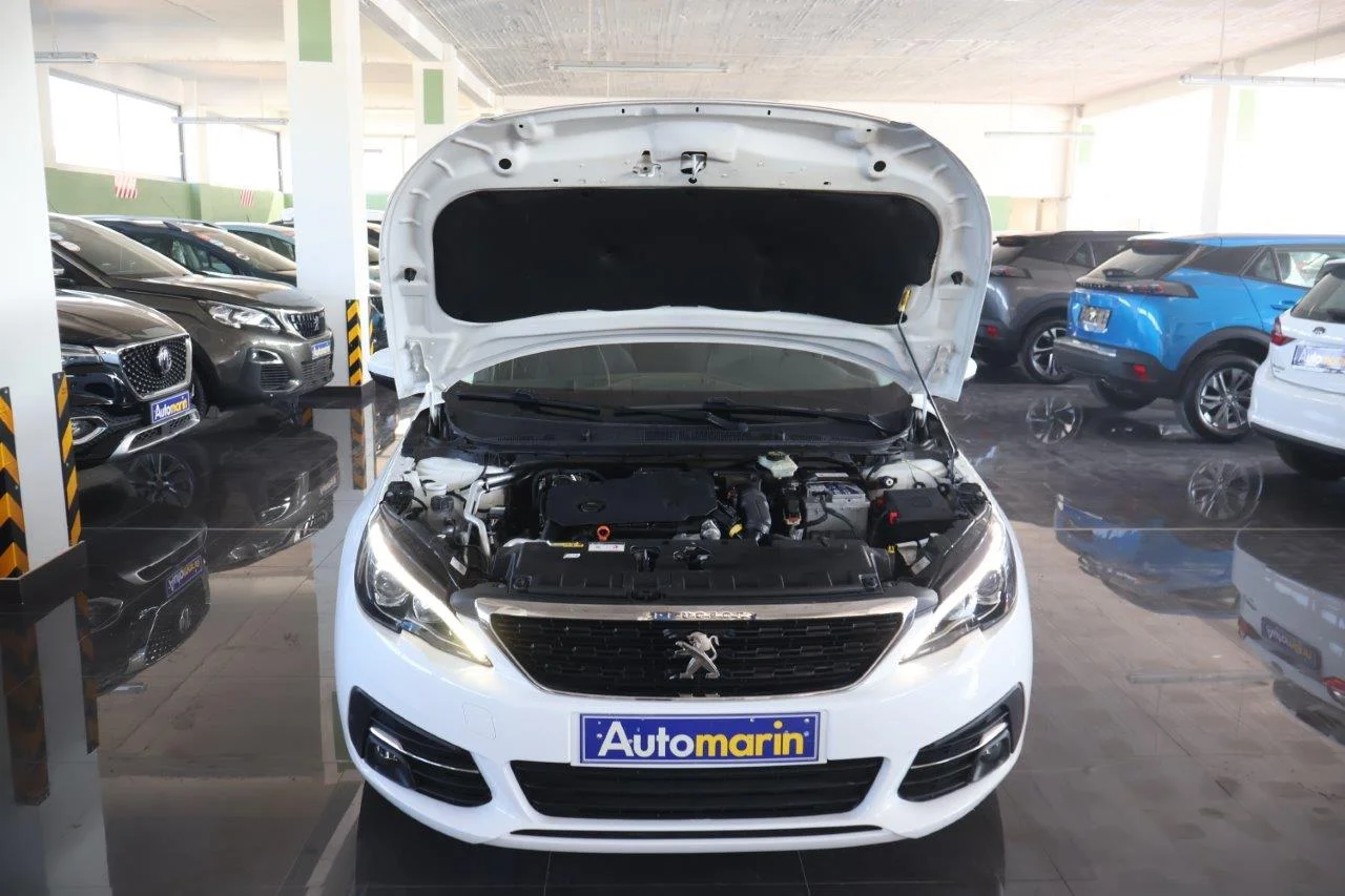 Peugeot 308 - View model 19