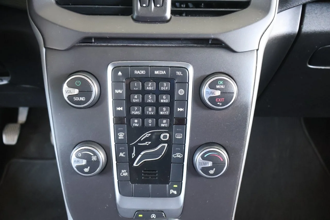 Volvo V40 Cross Country - View model 28