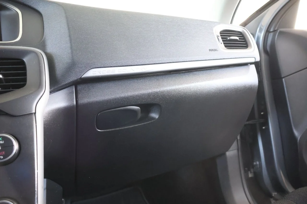 Volvo V40 Cross Country - View model 29