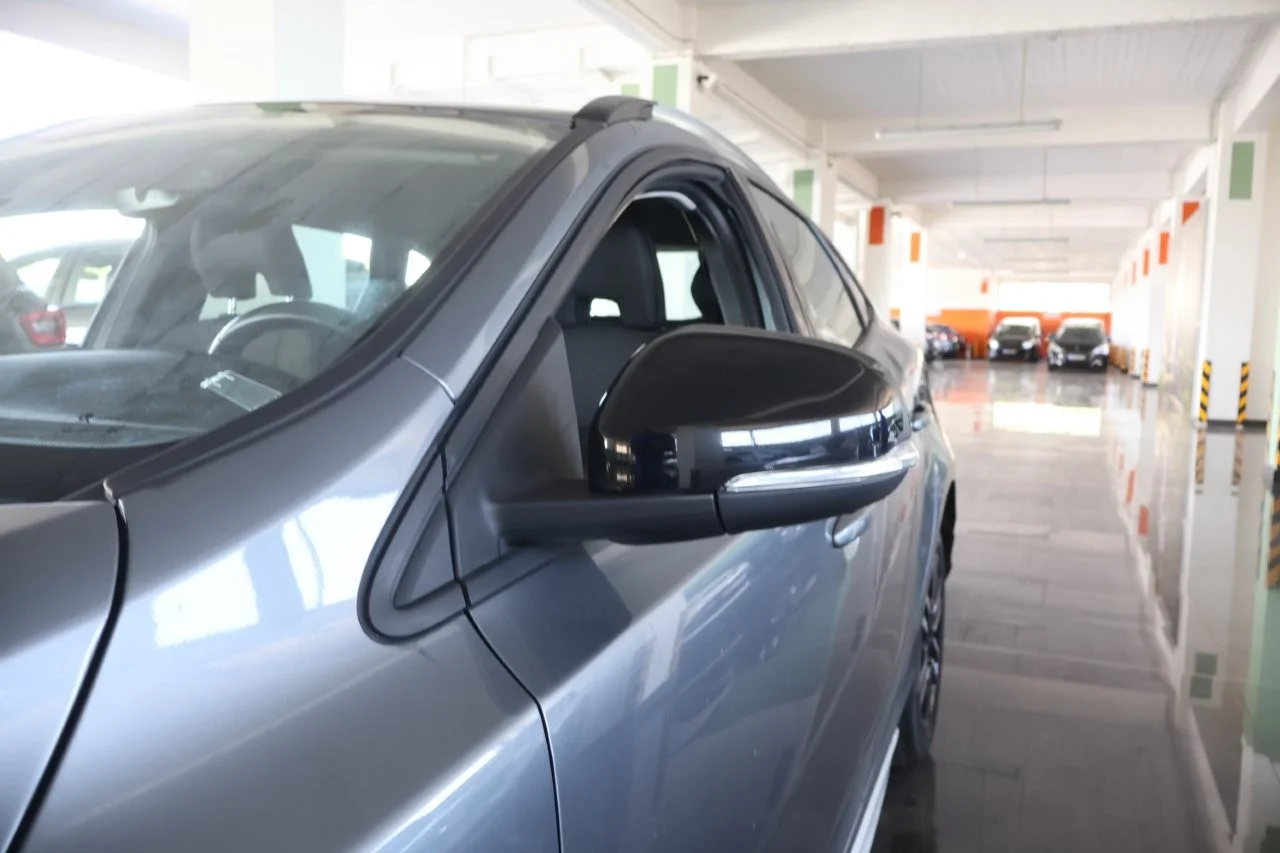 Volvo V40 Cross Country - View model 14