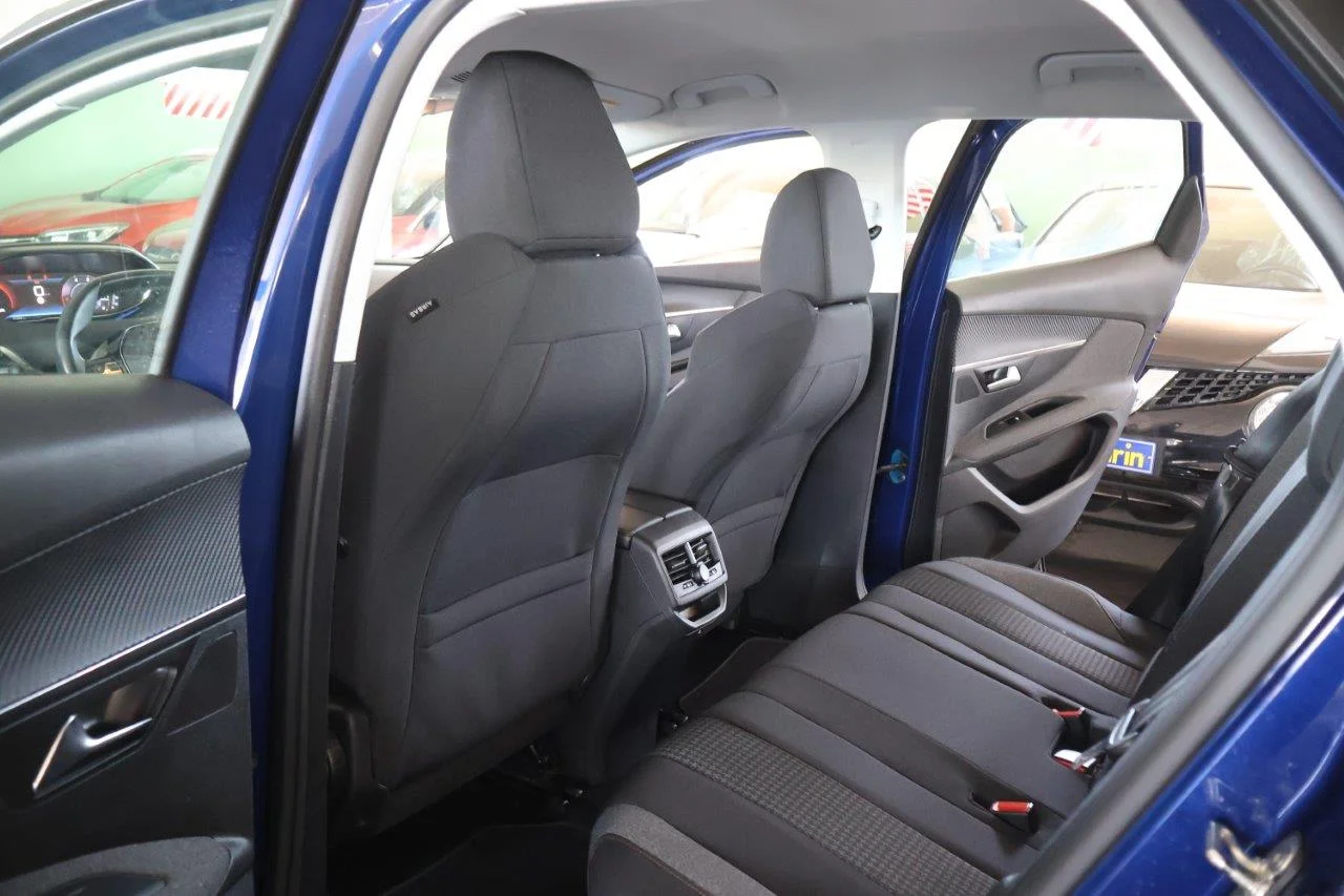 Peugeot 3008 - View model 23