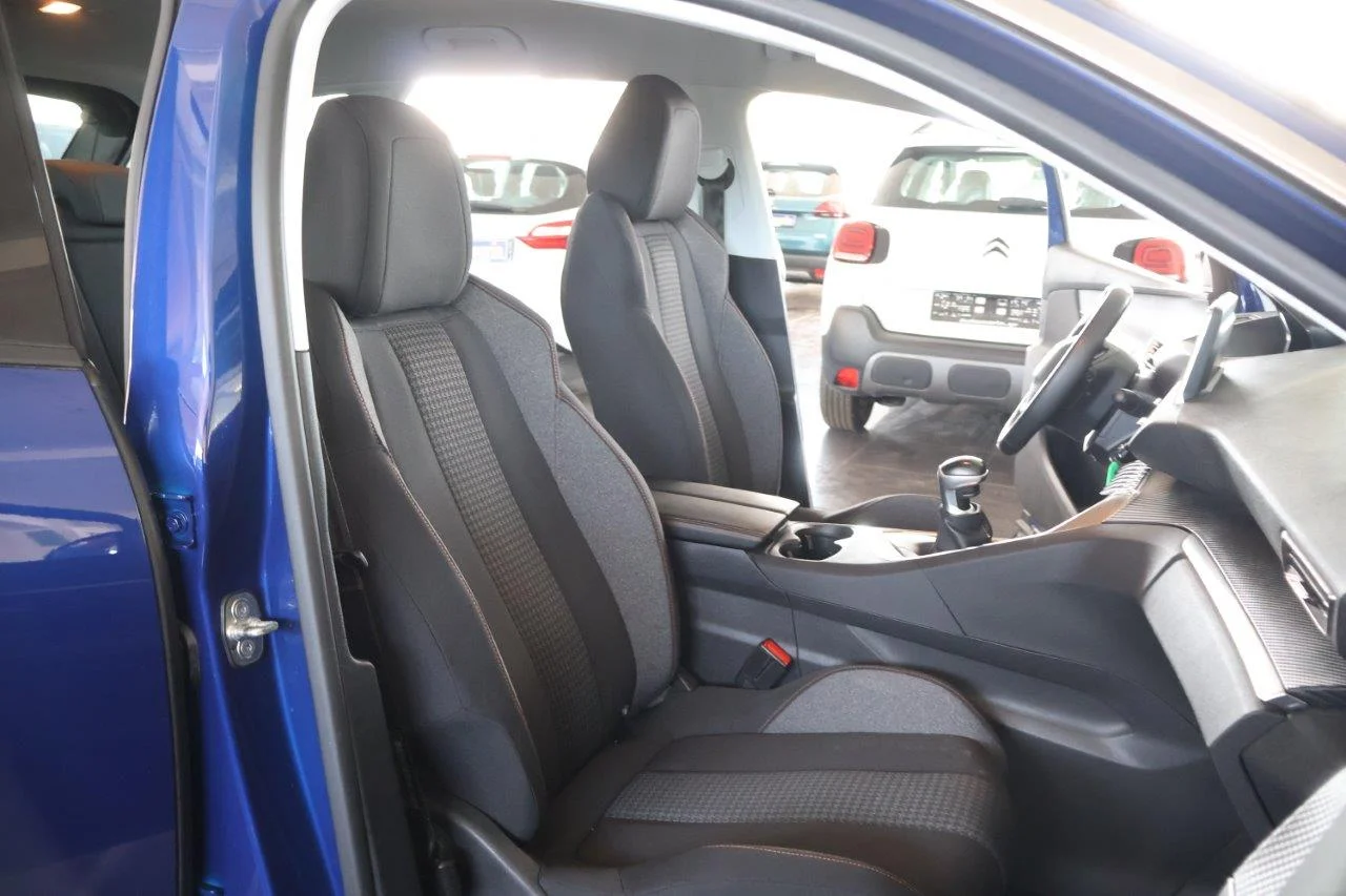 Peugeot 3008 - View model 24