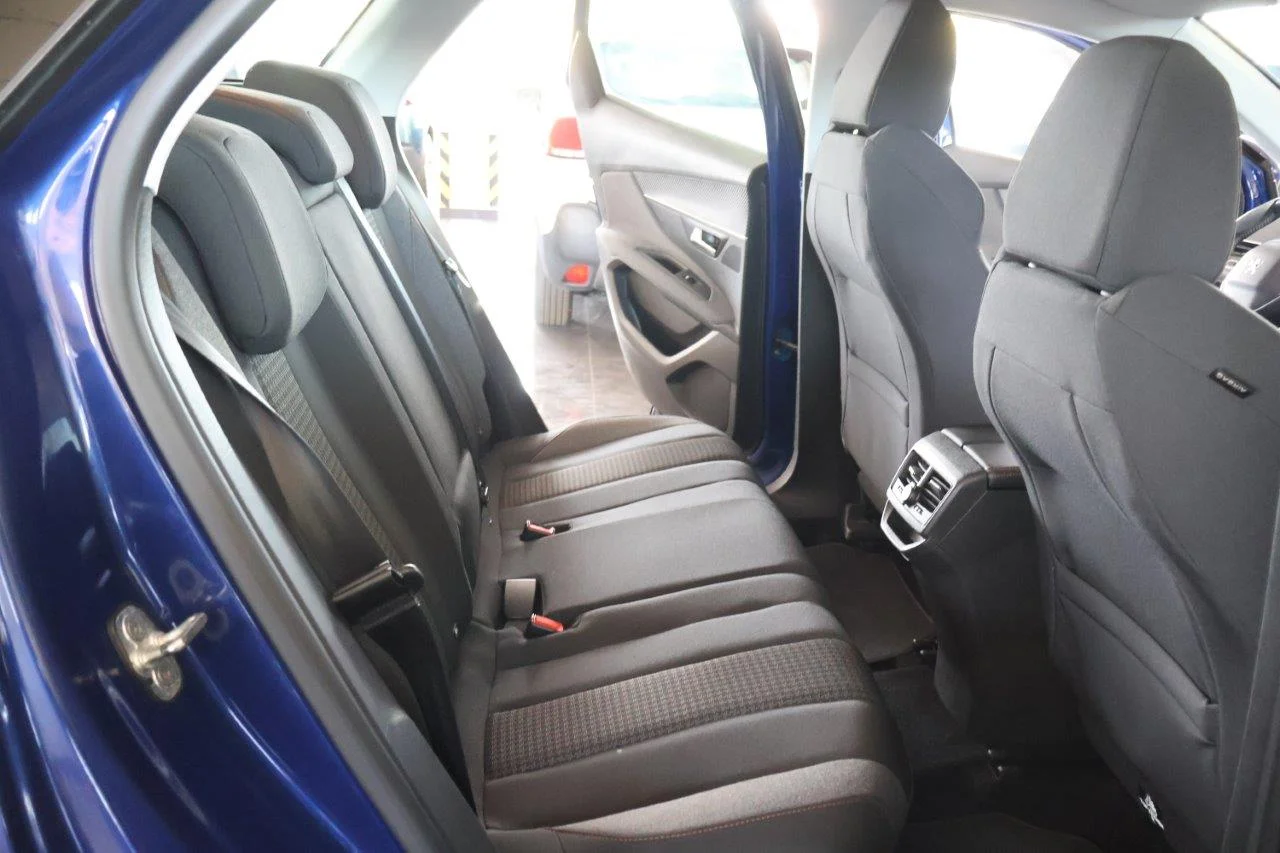 Peugeot 3008 - View model 36