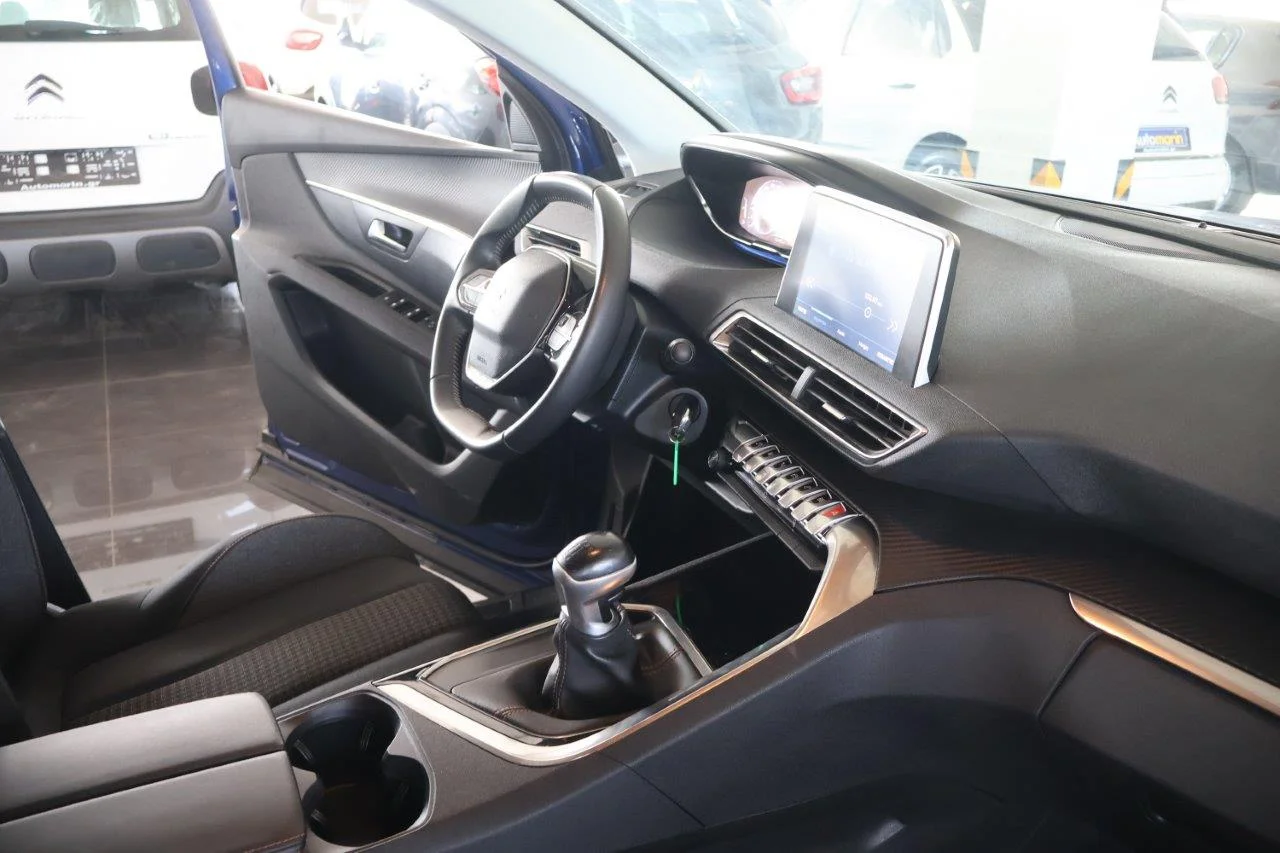 Peugeot 3008 - View model 37
