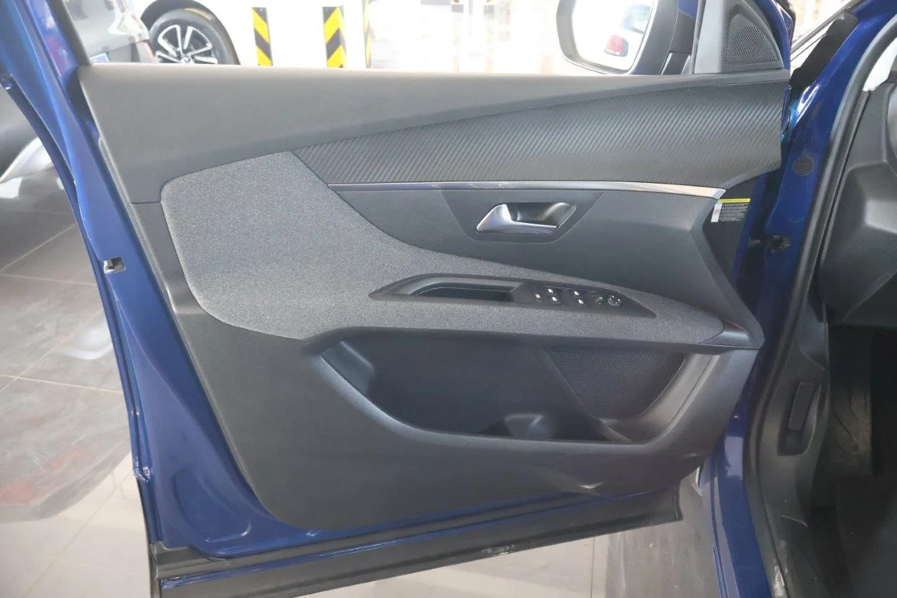 Peugeot 3008 - View model 7
