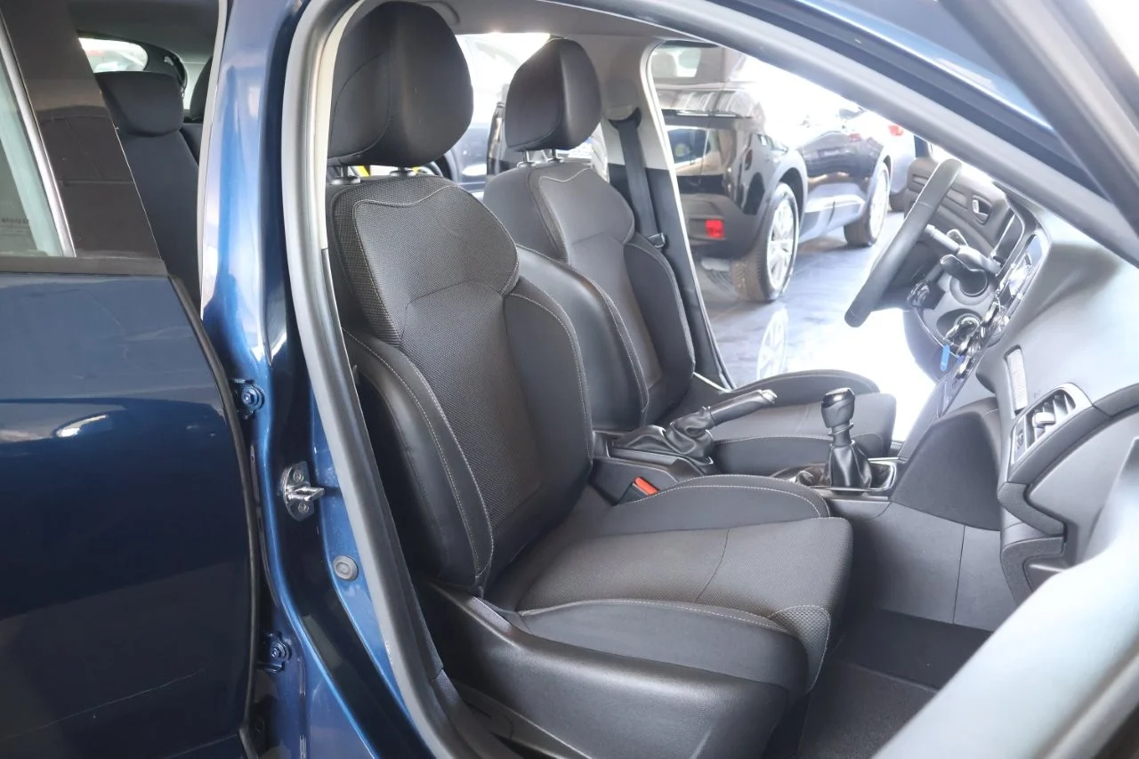 Renault Megane - View model 22