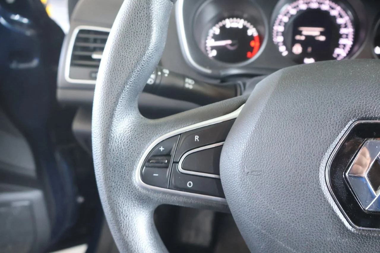 Renault Megane - View model 24