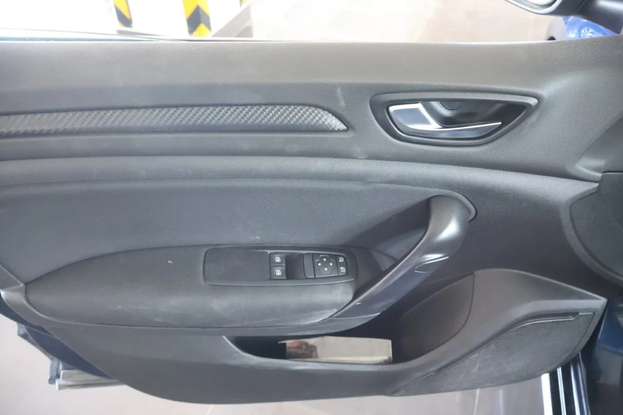 Renault Megane - View model 34