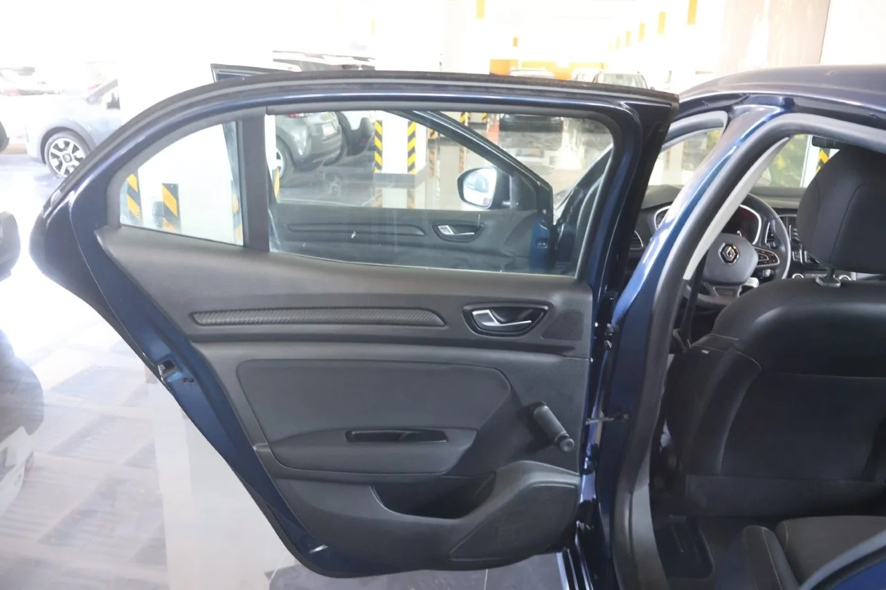 Renault Megane - View model 35