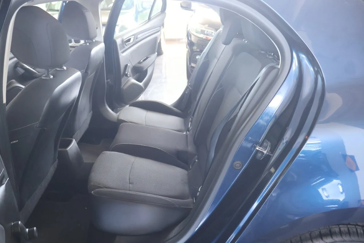 Renault Megane - View model 37