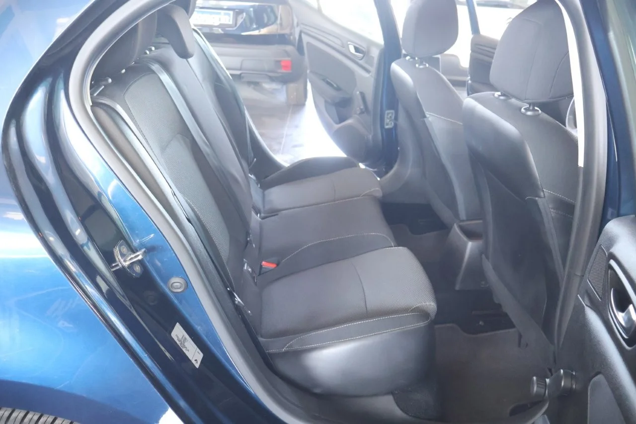 Renault Megane - View model 39