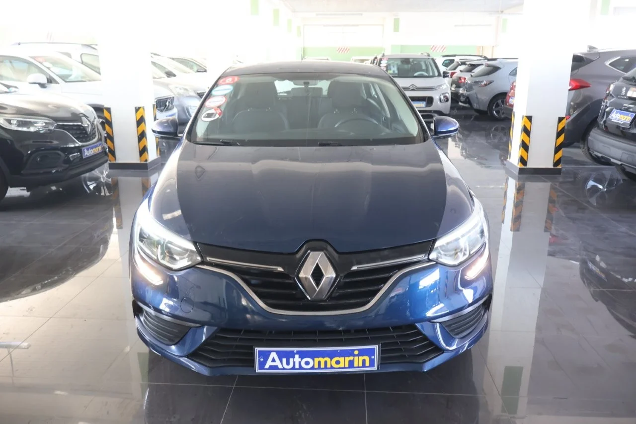 View 2 - Renault Megane - 2016