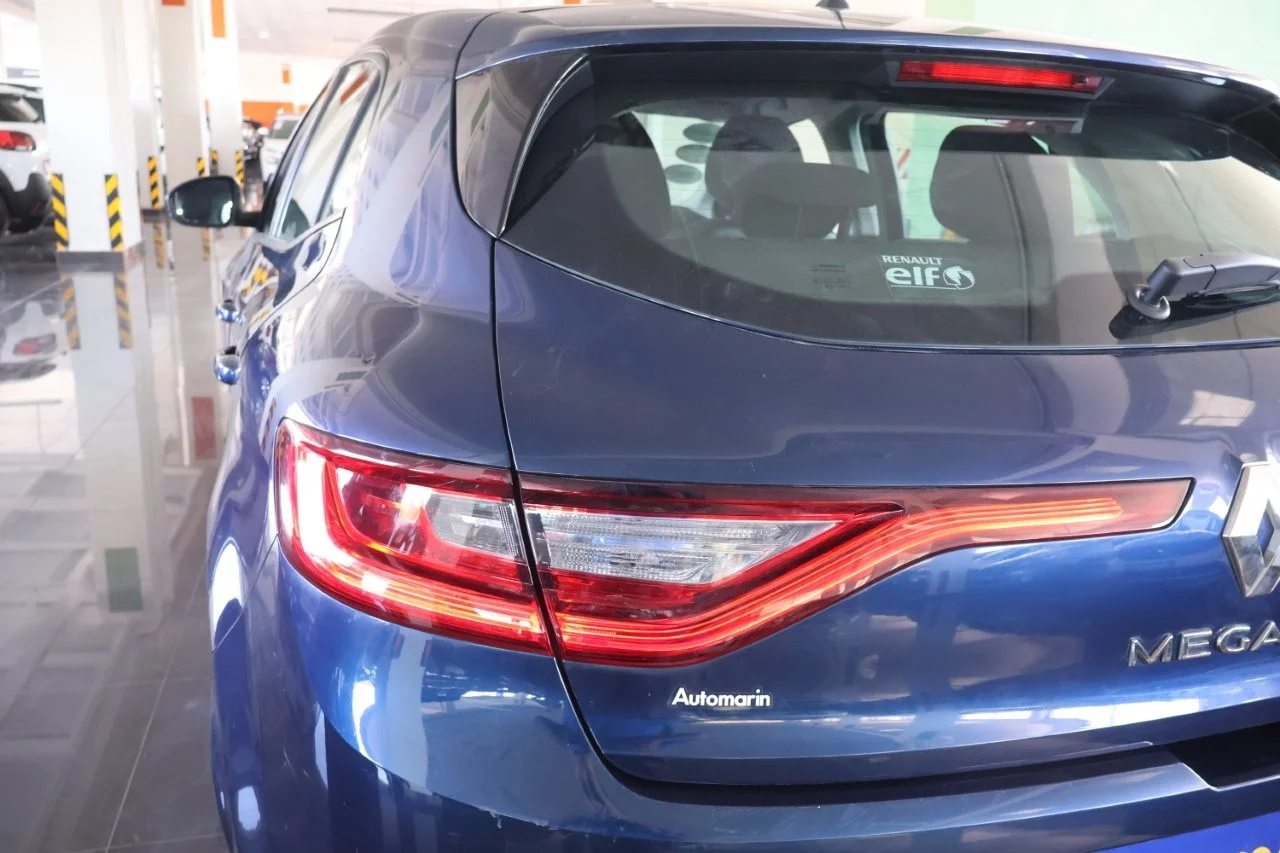 Renault Megane - View model 12