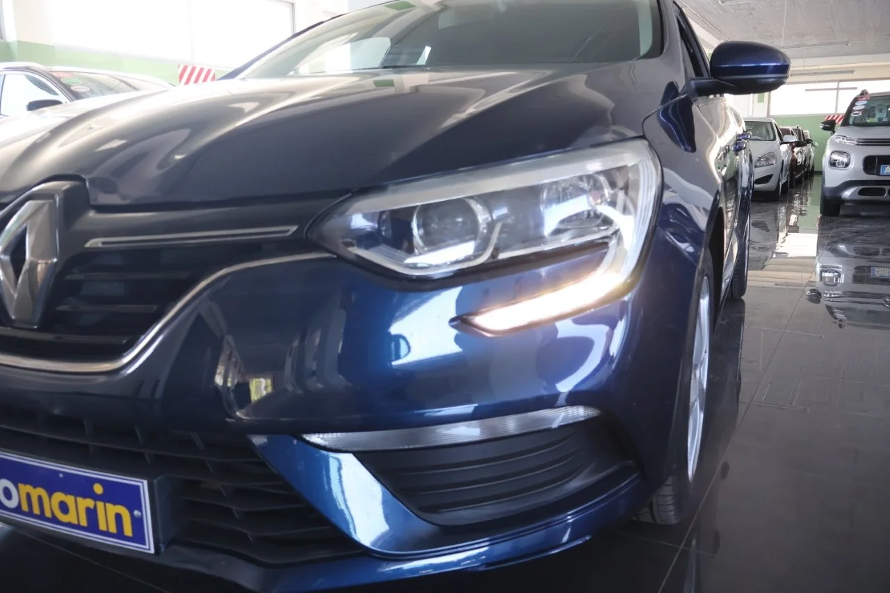 Renault Megane - View model 15