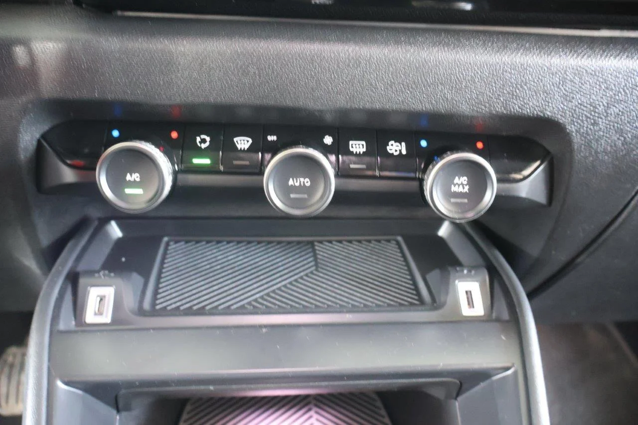 Citroen C4 - View model 27
