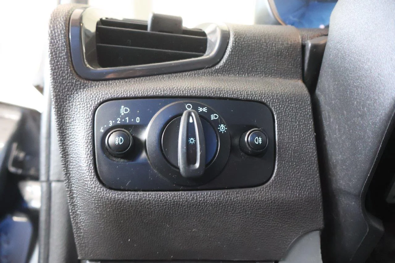 Ford EcoSport - View model 29