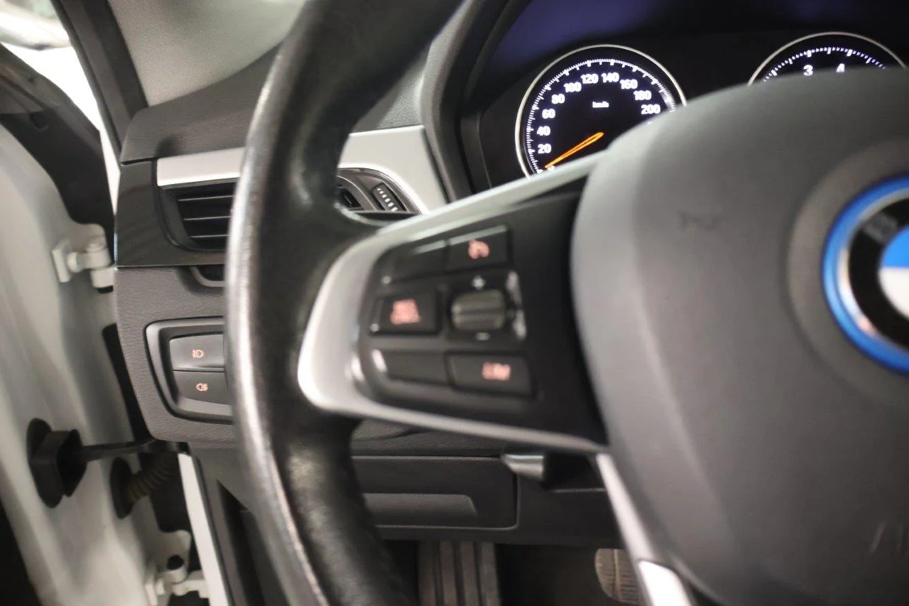 Bmw X1 - View model 24