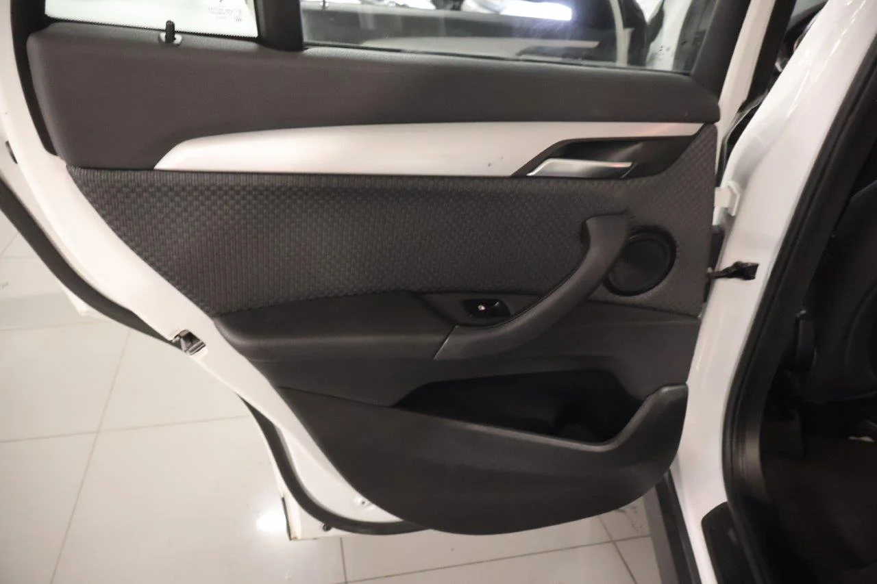 Bmw X1 - View model 7
