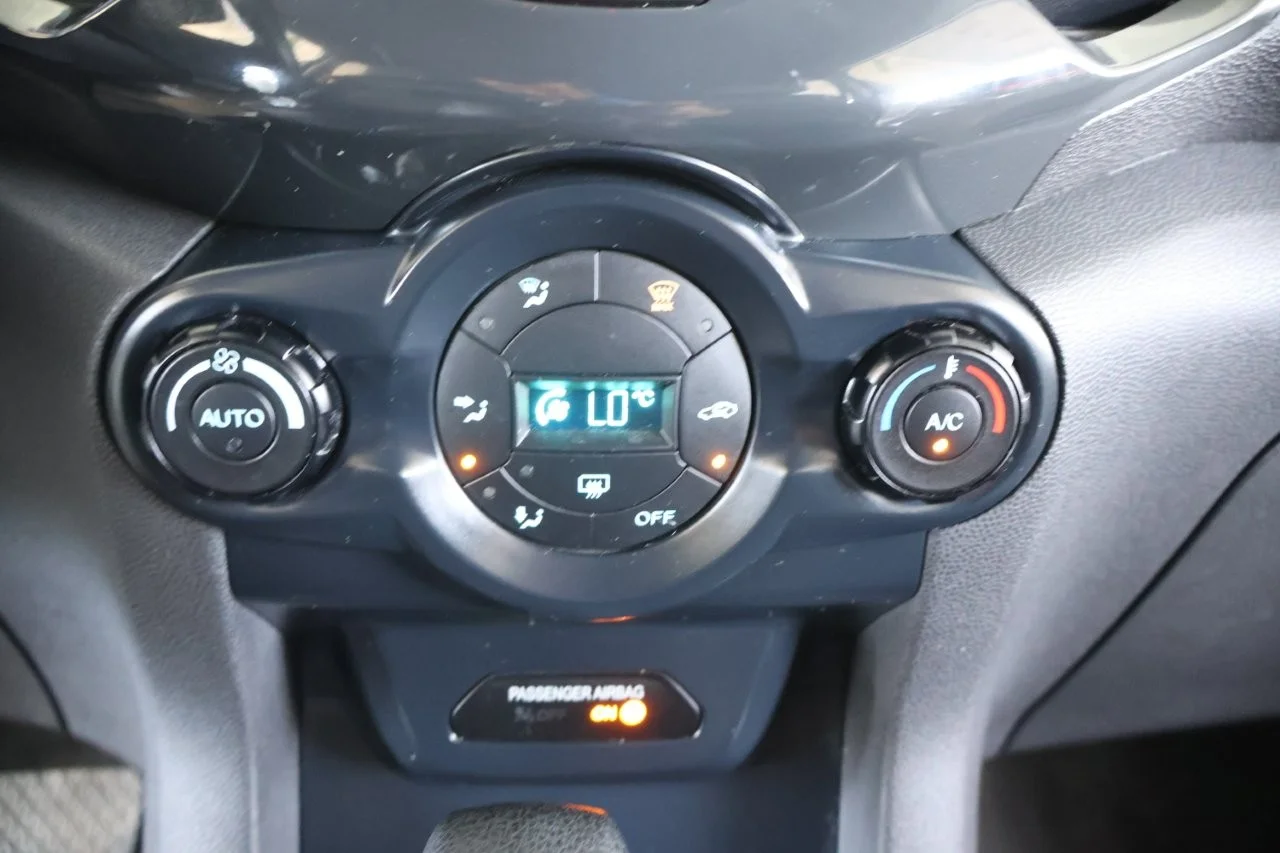 Ford EcoSport - View model 24