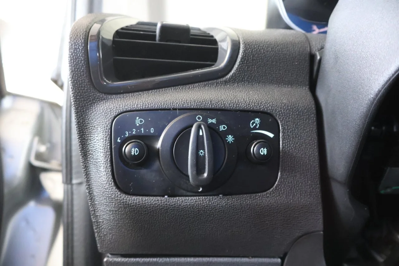 Ford EcoSport - View model 28