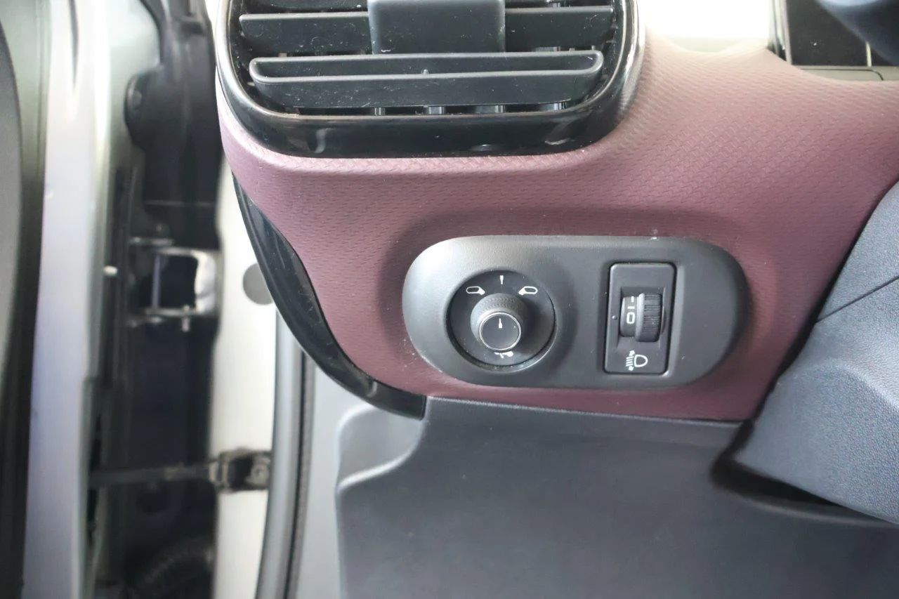 Citroen C4 Cactus - View model 37