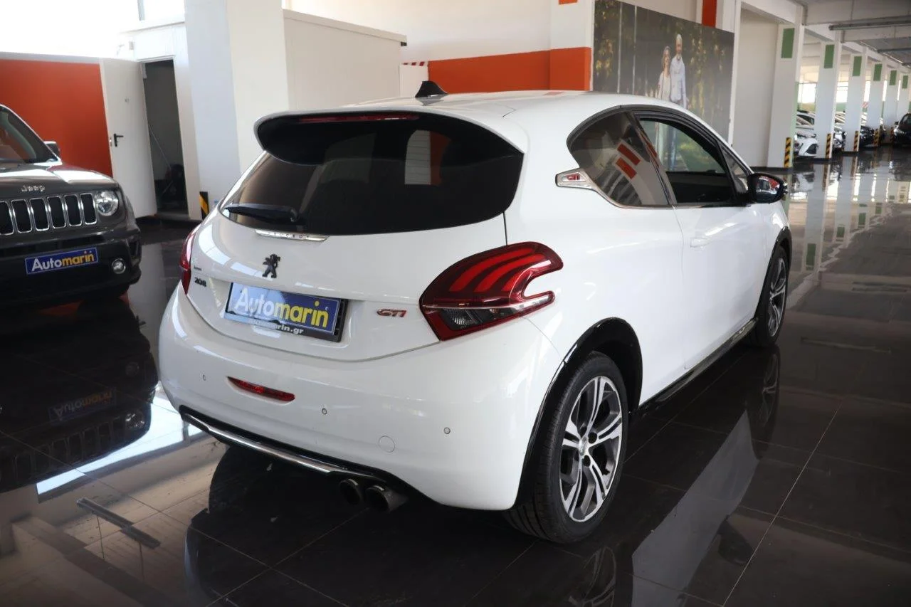 View 4 - Peugeot 208 - 2016