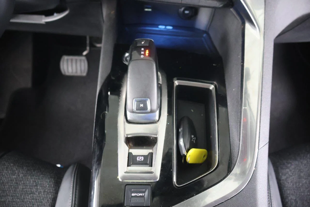 Peugeot 3008 - View model 24