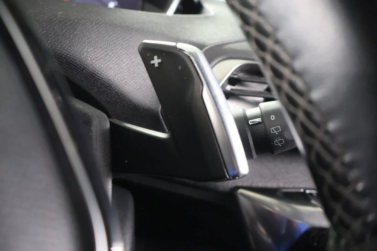 Peugeot 3008 - View model 30
