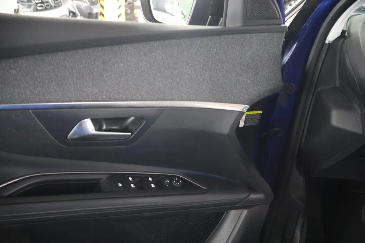 Peugeot 3008 - View model 34