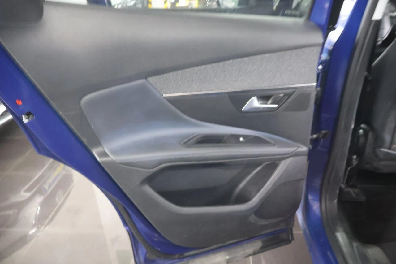 Peugeot 3008 - View model 36