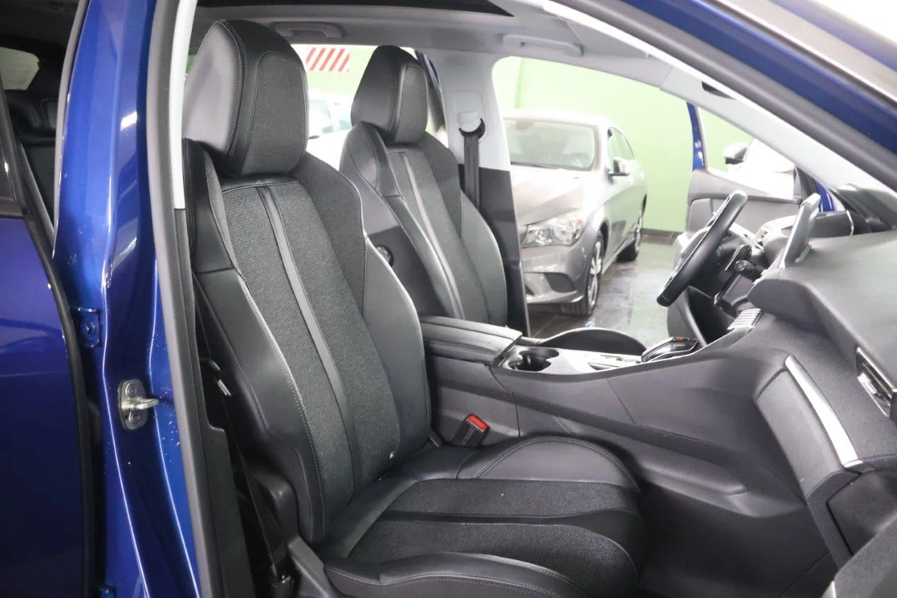Peugeot 3008 - View model 40
