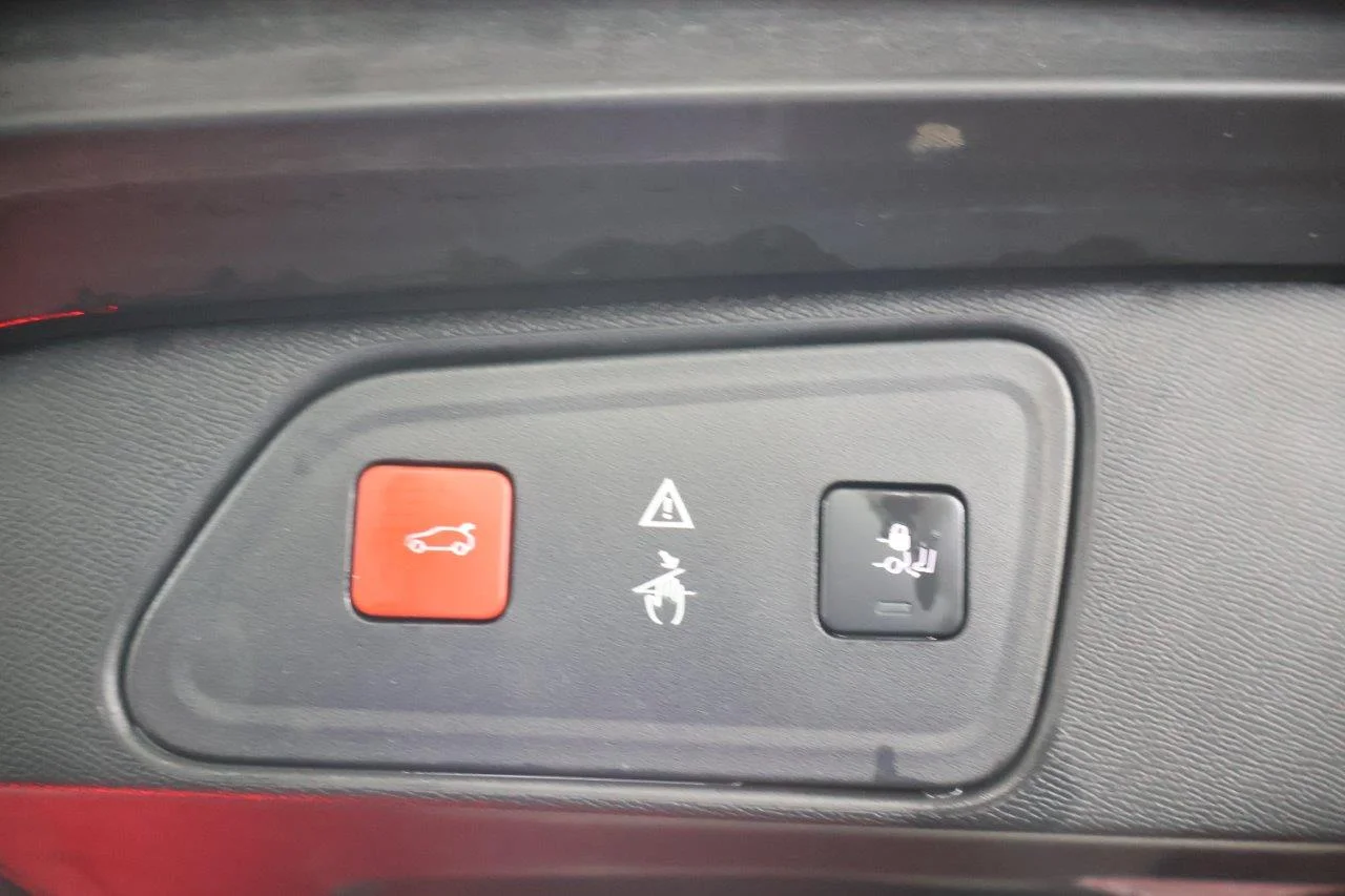 Peugeot 3008 - View model 11