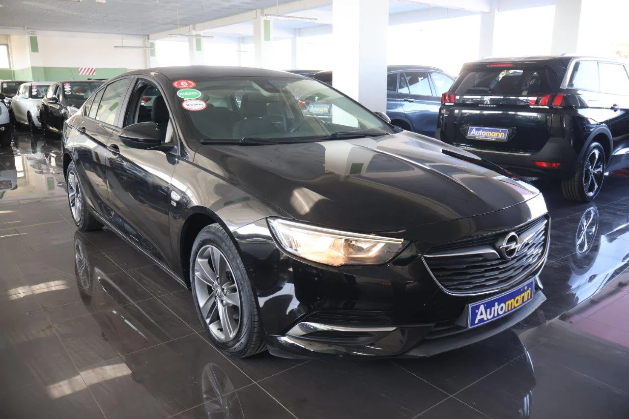View 3 - Opel Insignia - 2020