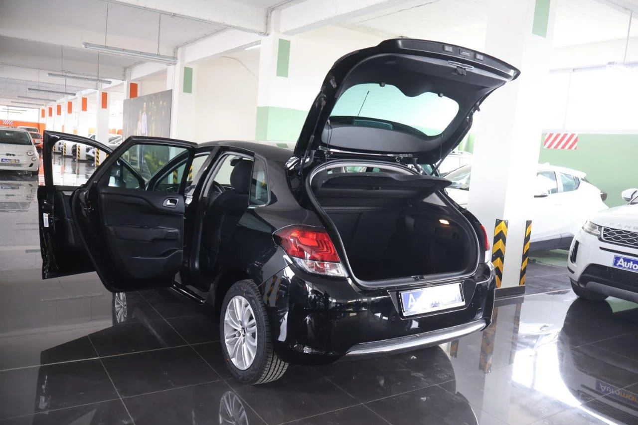 Citroen C4 - View model 7