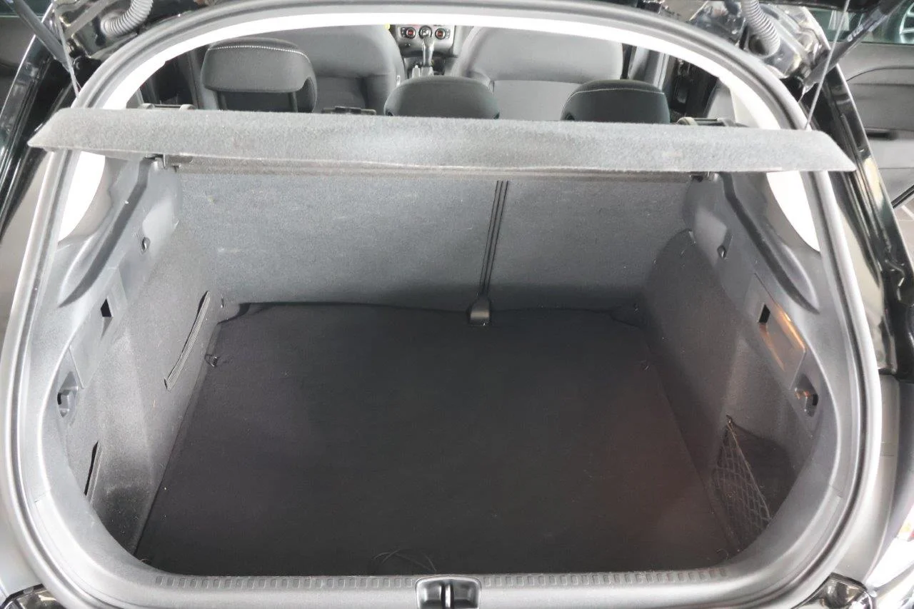 Citroen C4 - View model 8