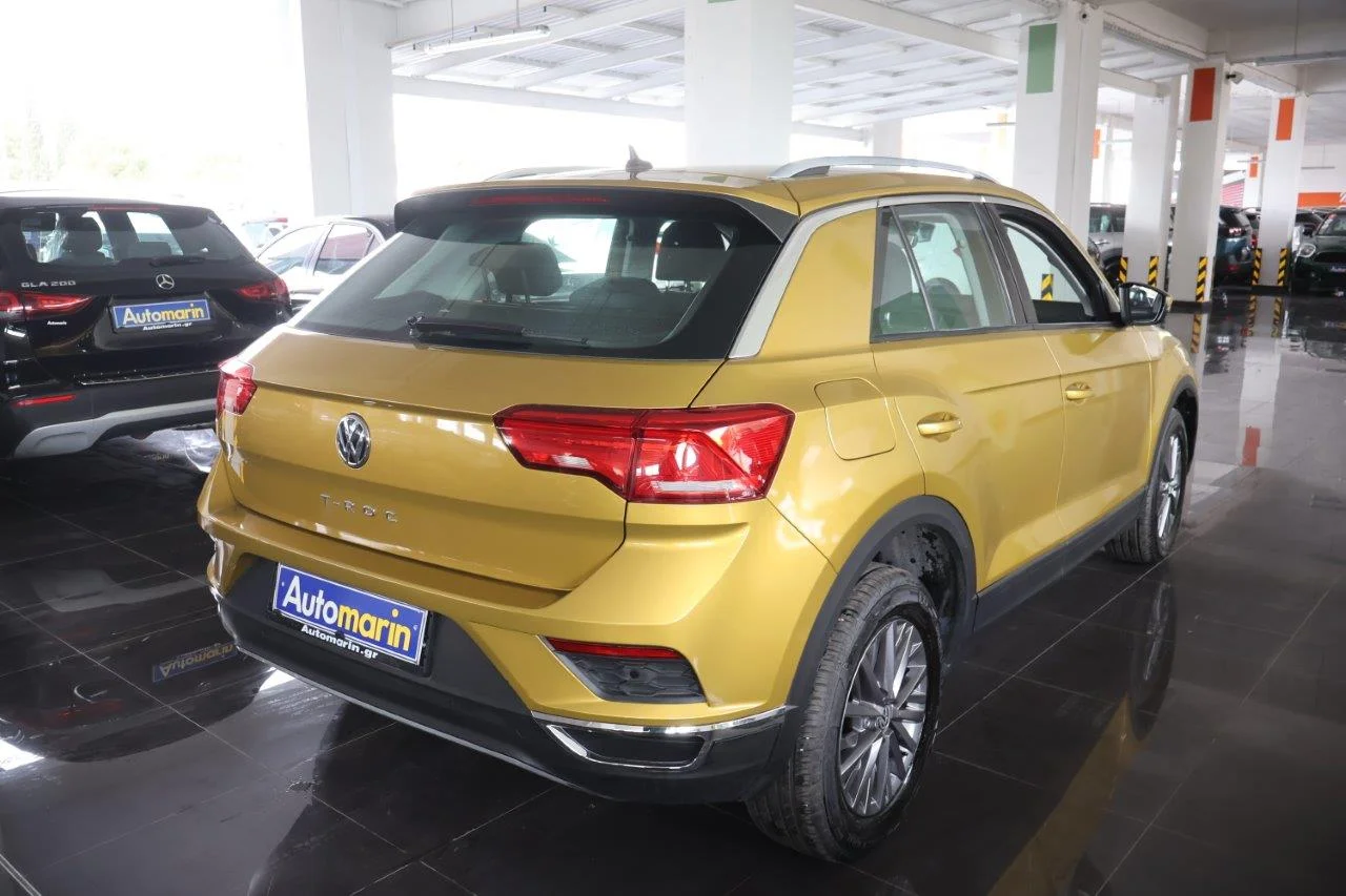 View 4 - Volkswagen T-Roc - 2020