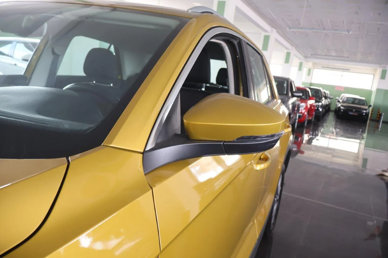 Volkswagen T-Roc - View model 12
