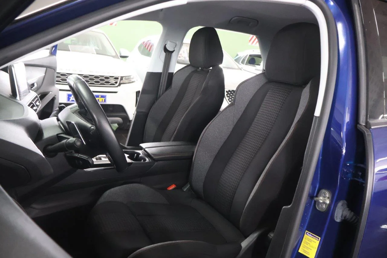 Peugeot 3008 - View model 32