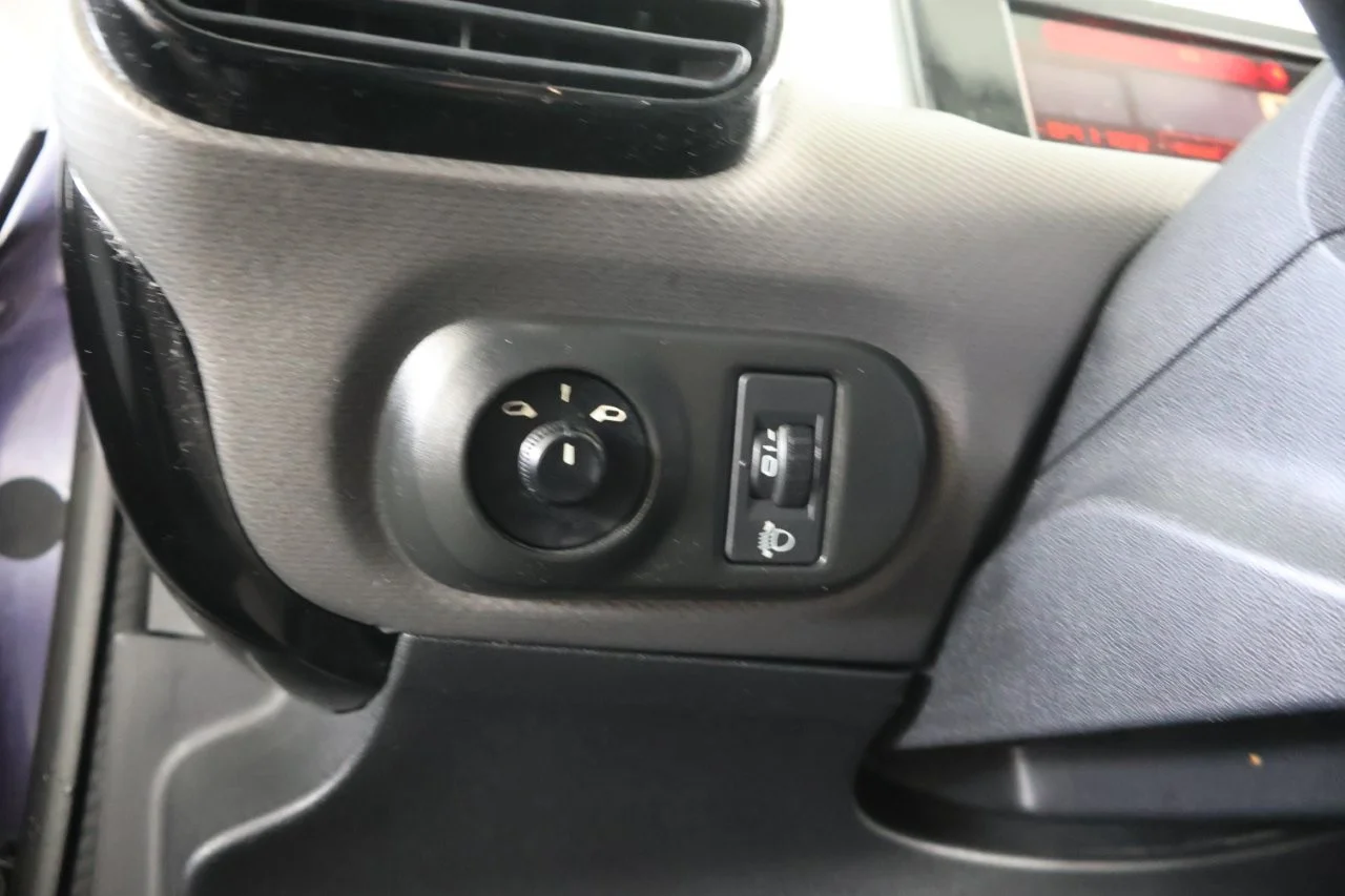 Citroen C4 Cactus - View model 27